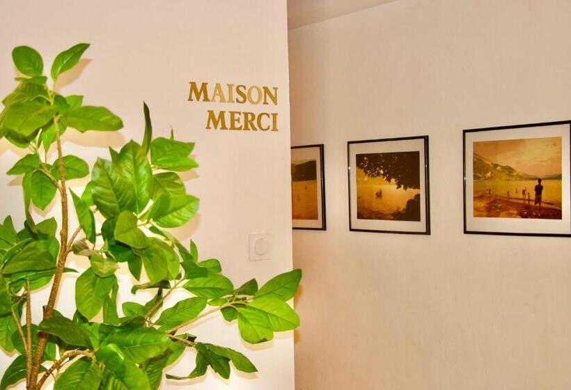 مبيت وإفطار Maison Merci   Maison D Hôtes