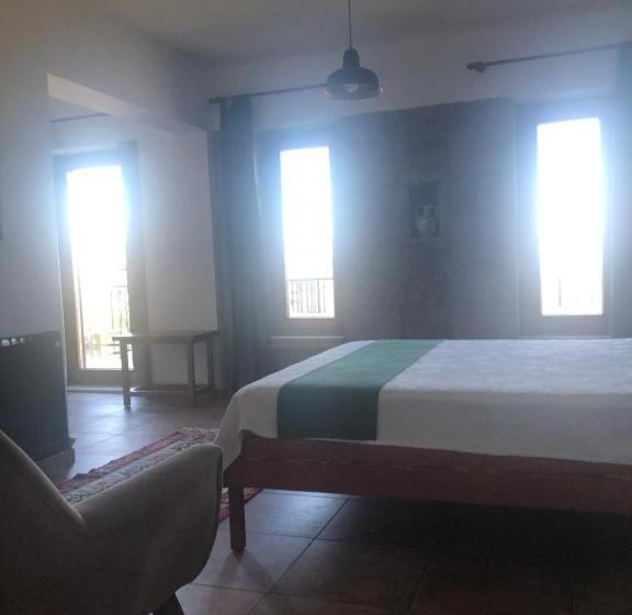 مبيت وإفطار Pırnal Köy Evi