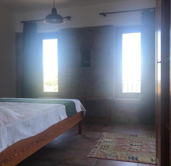 مبيت وإفطار Pırnal Köy Evi