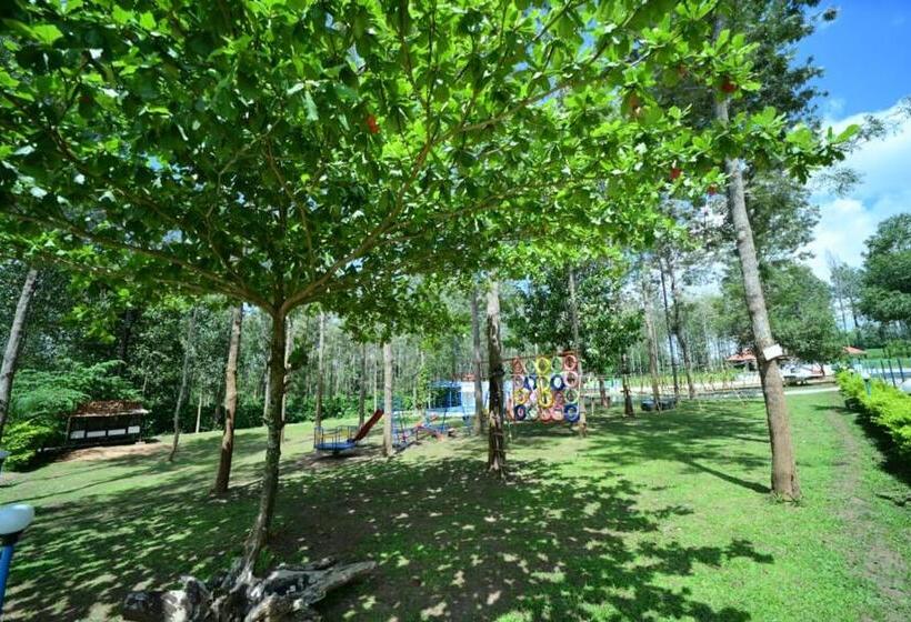 Bed and Breakfast Sipayi Resort Coorg