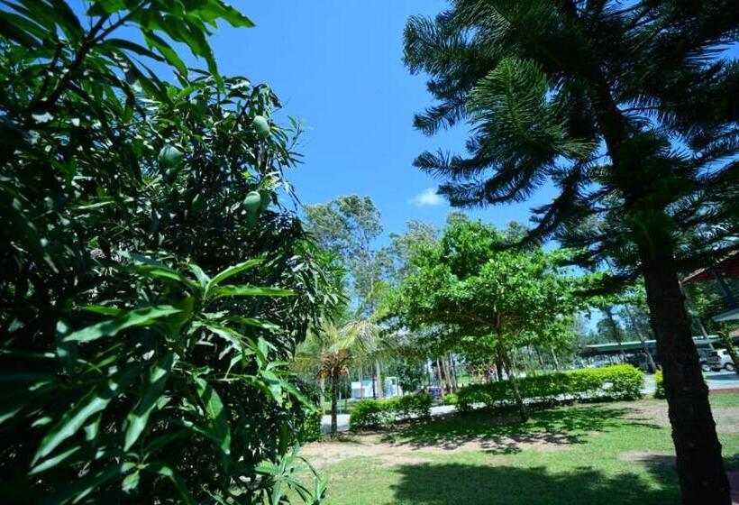 Bed and Breakfast Sipayi Resort Coorg