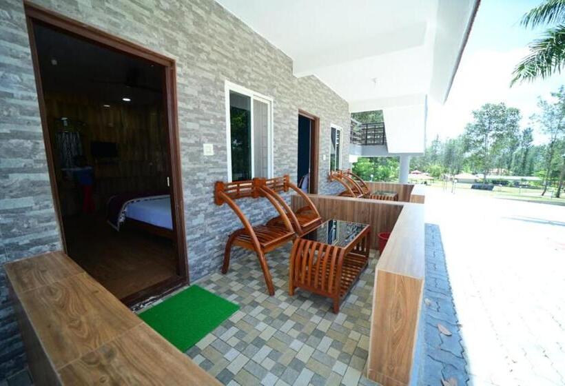 Bed and Breakfast Sipayi Resort Coorg