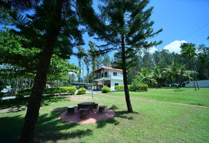 Bed and Breakfast Sipayi Resort Coorg