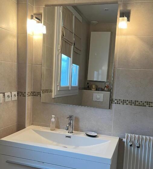 مبيت وإفطار Sur Une île à Paris