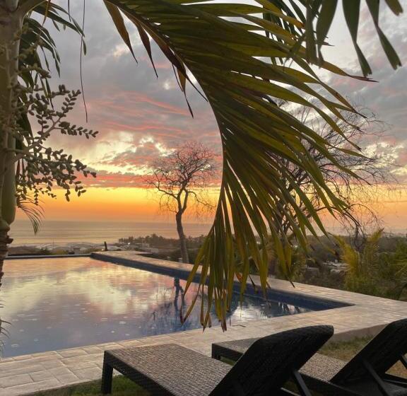 Bungalow Cardumen C/vistas Increíbles Al Océano Pacífico