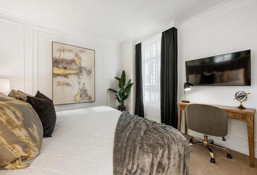 Elegant & Luxury 2 Bed Suite Close To Convention Centre