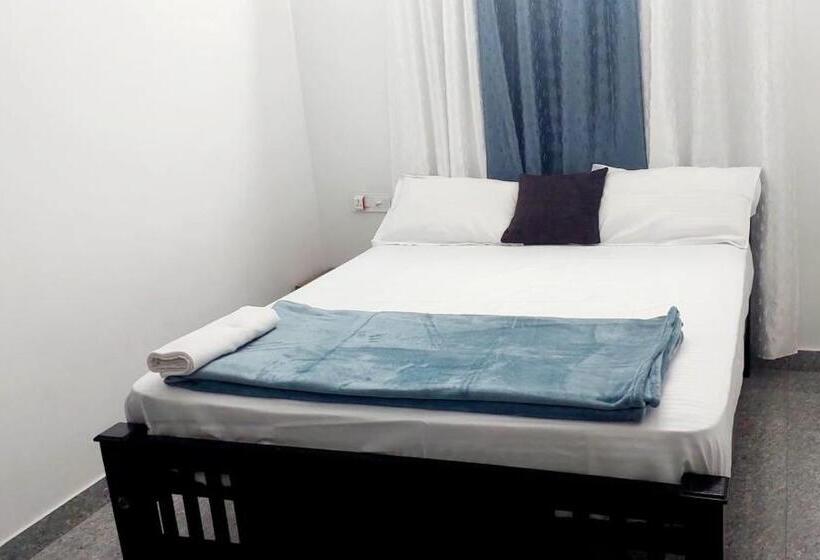 ホテル Whitefort Family Rooms With Balcony Serviced Villa