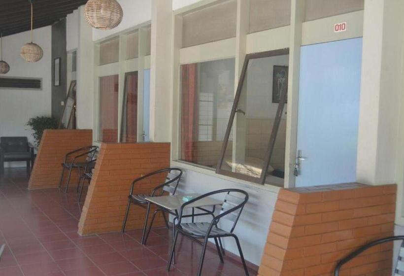 ホテル Aneka Baru