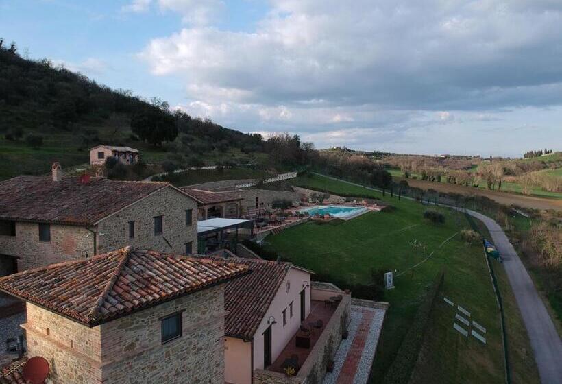 בית מלון כפרי Borgo Sant Apollinare   Resort