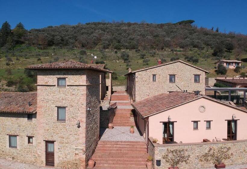 בית מלון כפרי Borgo Sant Apollinare   Resort