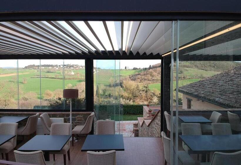 בית מלון כפרי Borgo Sant Apollinare   Resort