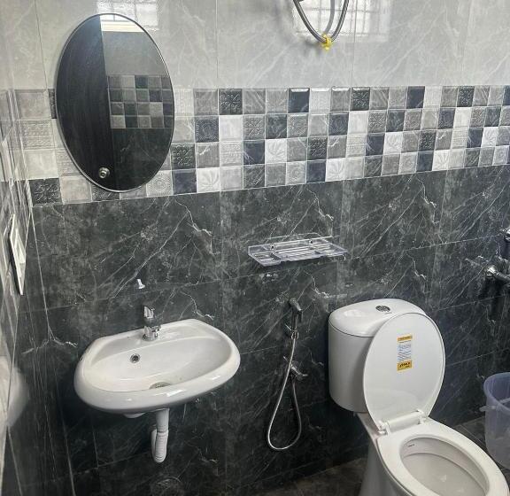 Отель Brown Berry Inn