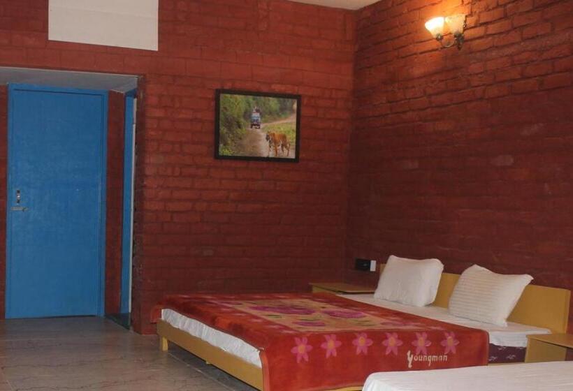 בית מלון כפרי Corbett Safari Room & Adventure