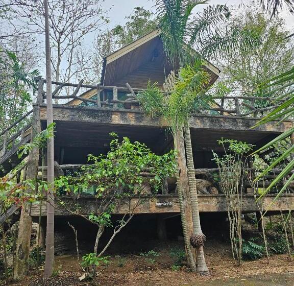 בית מלון כפרי Fire Fly Chalet