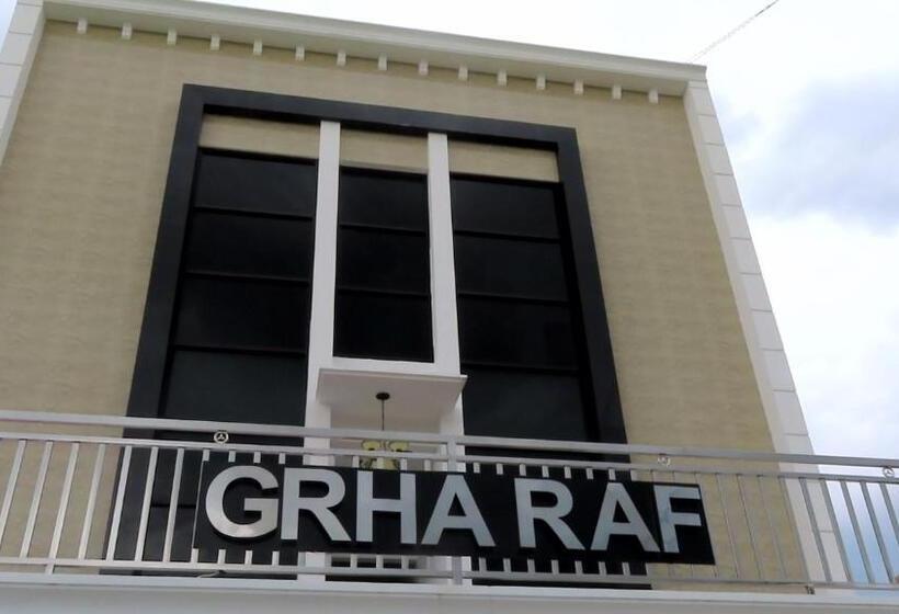 בית מלון כפרי Grha Raf Homestay