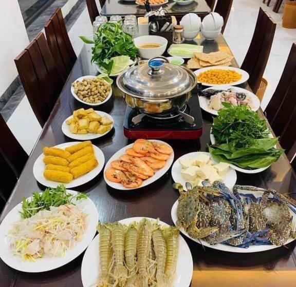 Отель Khách Sạn Châu Long Flc Sầm Sơn