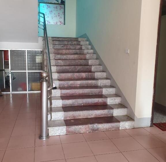 هتل Khách Sạn Viễn đông