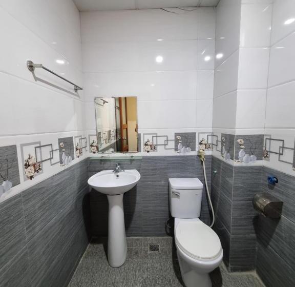 هتل Khách Sạn Viễn đông