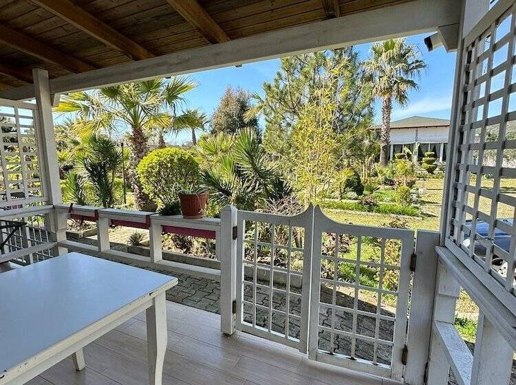 Отель Kompleksi Aljoma