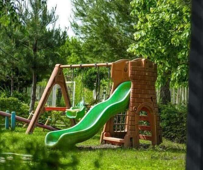 Отель Kompleksi Aljoma