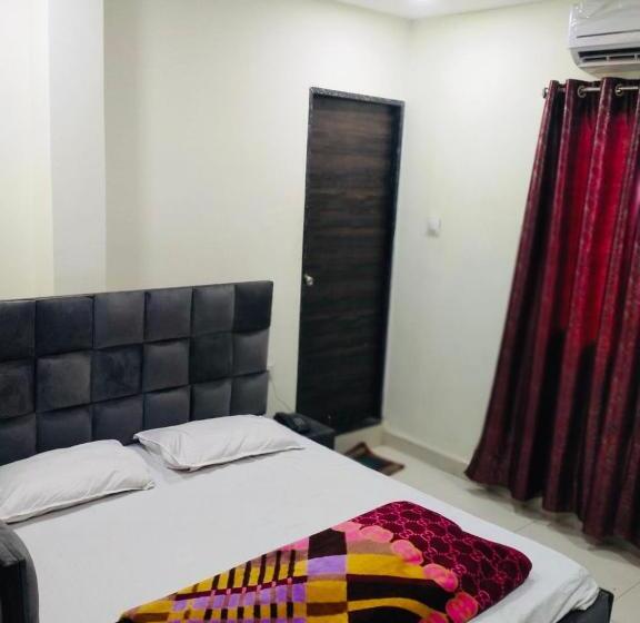 Fabhotel Mantra Residency