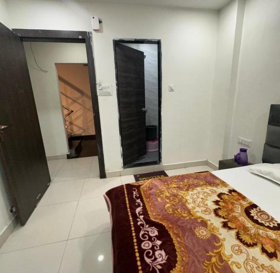 Fabhotel Mantra Residency