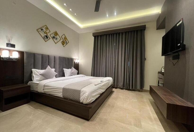 فندق Mng Stays At Bahuti Bypass