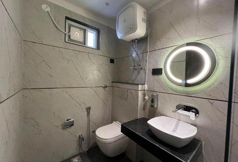 فندق Mng Stays At Bahuti Bypass