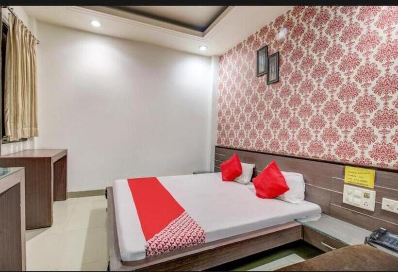 Отель Neelkanth , Bhopal