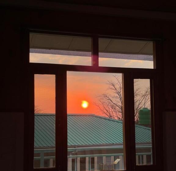 Отель Q Star  The Perfect Move