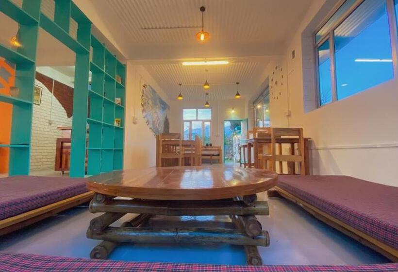 호텔 Q Star The Perfect Move