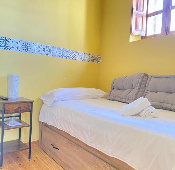 ホテル Restaurante Agapio De Tresniño