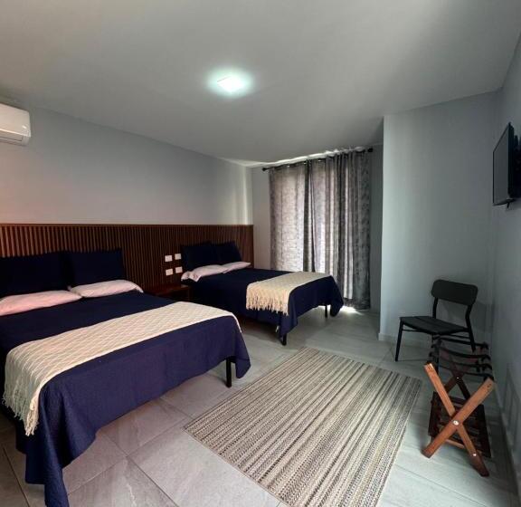 酒店 Santa María Inn