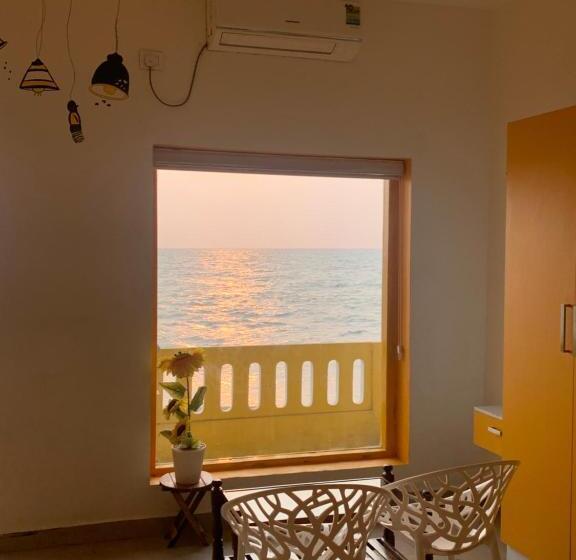 هتل Seagreen Beach Resort