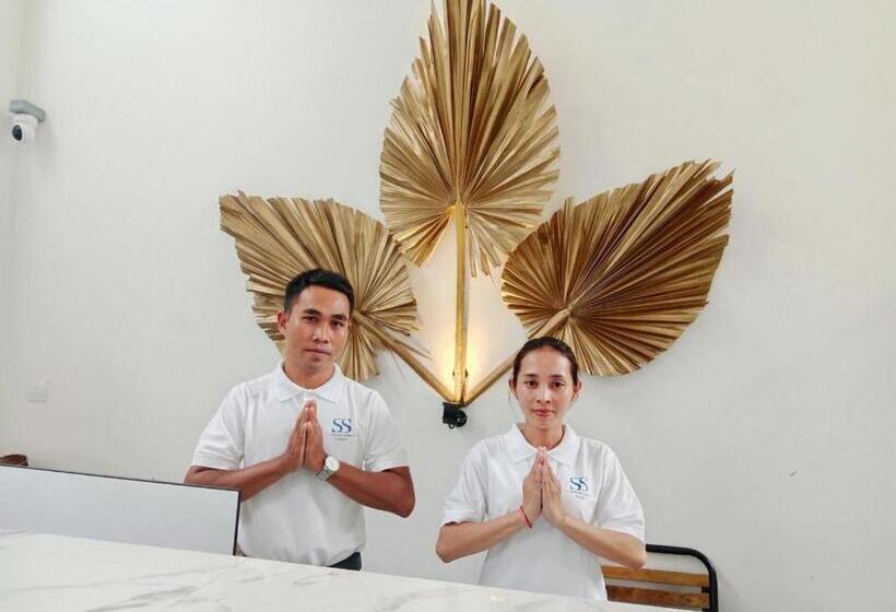 ホテル Serenity Suites D Angkor