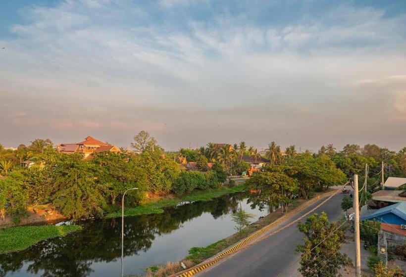 ホテル Serenity Suites D Angkor