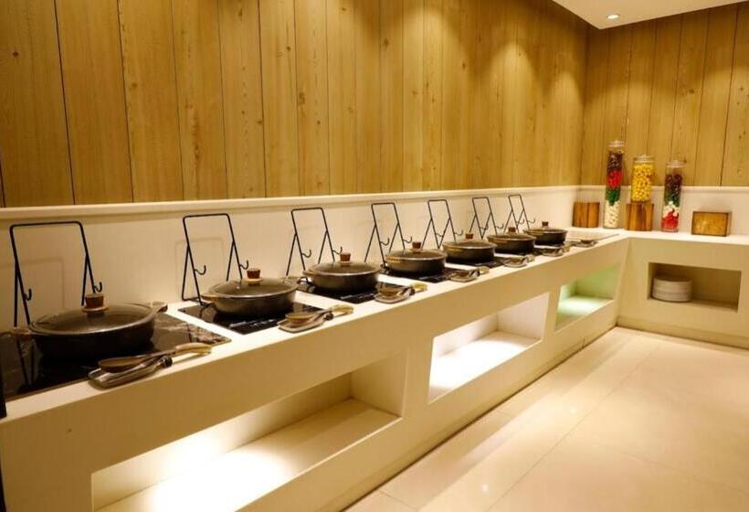 Отель Star Continental