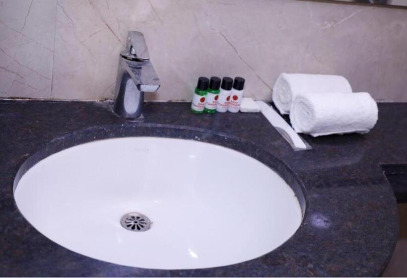 Отель Star Continental