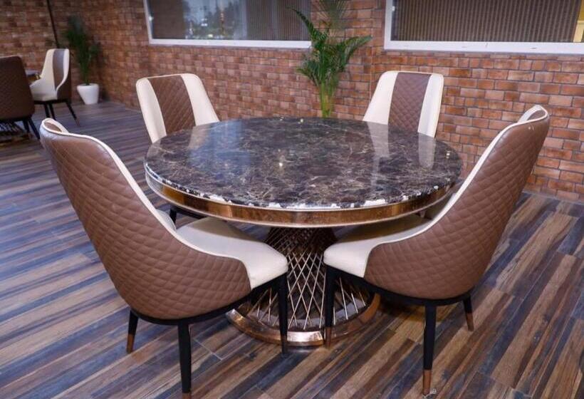 Отель Star Continental