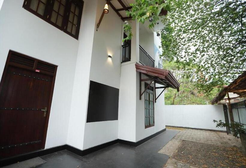 호텔 Surfside Retreat Weligama