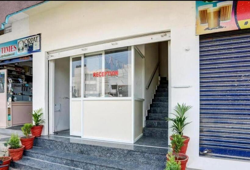 فندق Wood Side Recidency