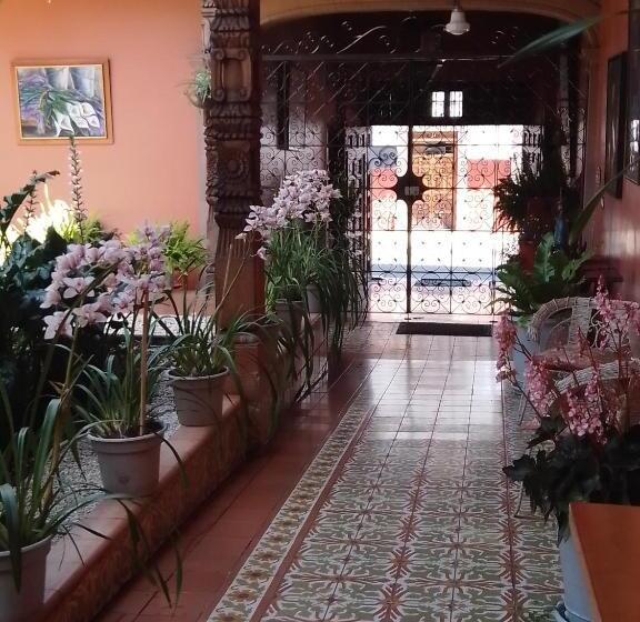 La Casa B & B