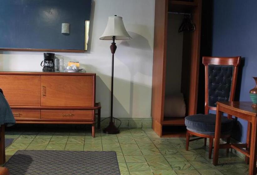 La Casa B & B