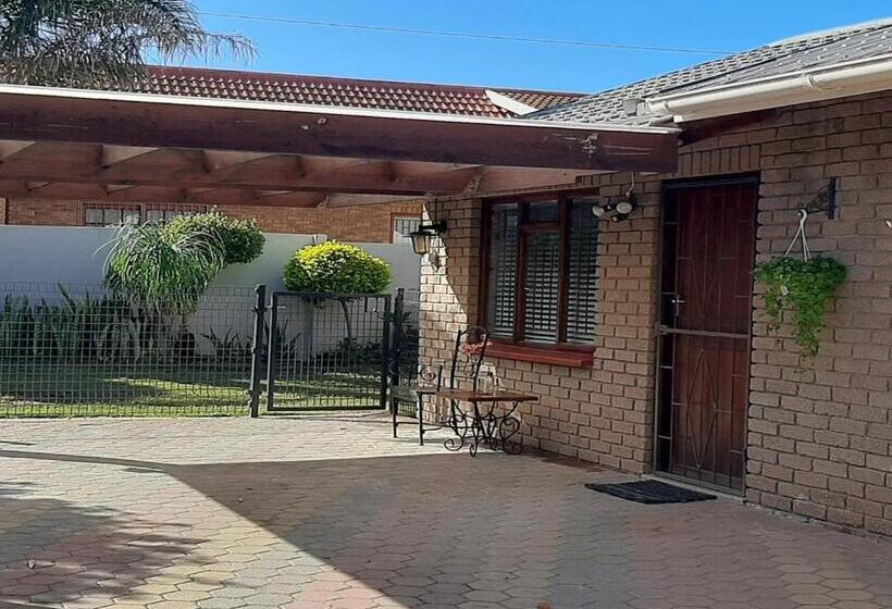 פנסיון 22 On Port Natal Hartenbos