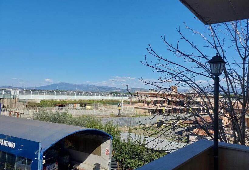 膳宿费 Al Capolinea