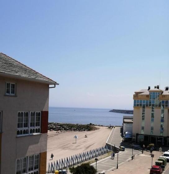 بنسيون Apartamentos Rompeolas