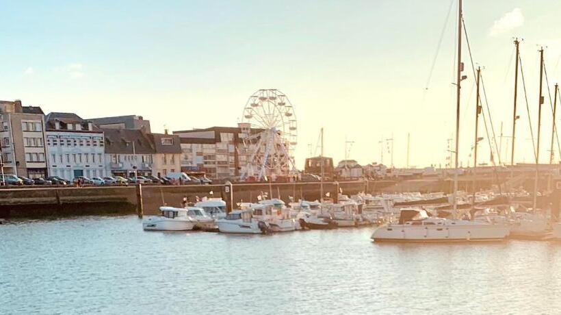 펜션 Aux Bonheurs Des Roses