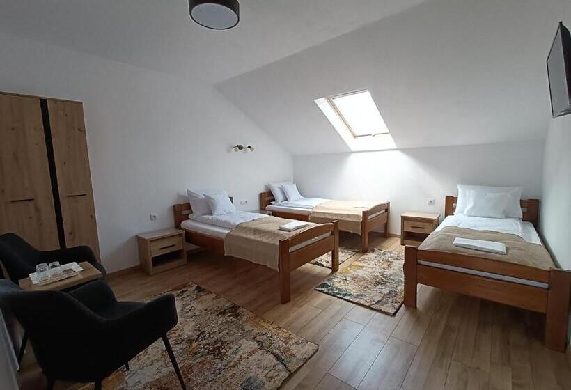 膳宿费 Casa De Vacanță Zabpatak Vendégház