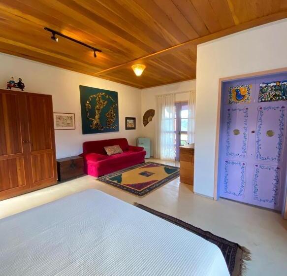 Pensão Chalé Em Sapucaí Mirim Com Café Da Manhã   La Petite Provence