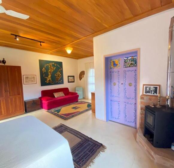 Pensão Chalé Em Sapucaí Mirim Com Café Da Manhã   La Petite Provence